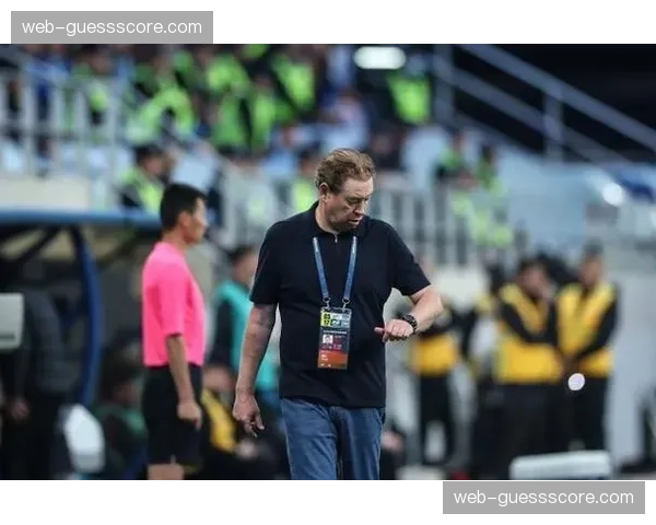 上海申花新援拉唐：巴西前锋的中超适应期